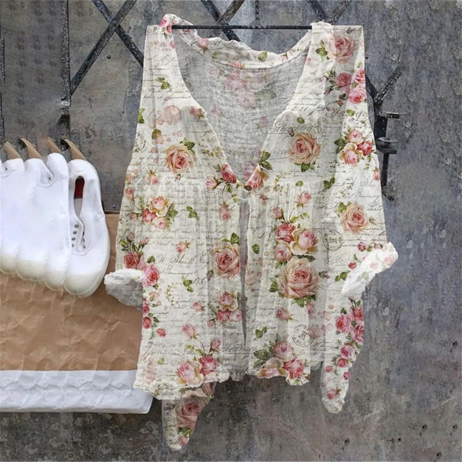 Boho Blouses for Women Plus Size Linen 3/4 Sleeve Button Up V-Neck Boxy Tops Summer Loose Casual Vacation Beach Shirts Tops